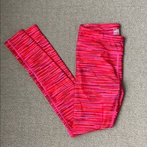 Under Armour NWOT Leggings size M
